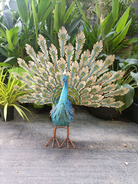 Statue Paon en métal 81 cm