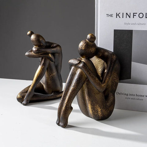 Statuette Femme Assise 19 cm