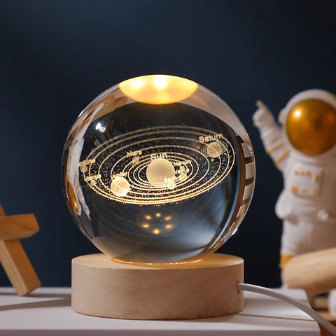Boule Cristal 3D Rotative avec Lumières LED - Objet Déco Astronomie