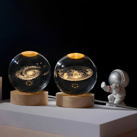 Boule Cristal 3D Rotative avec Lumières LED - Objet Déco Astronomie