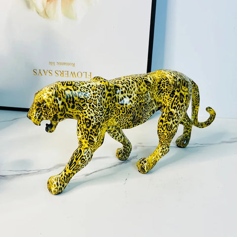statue leopard