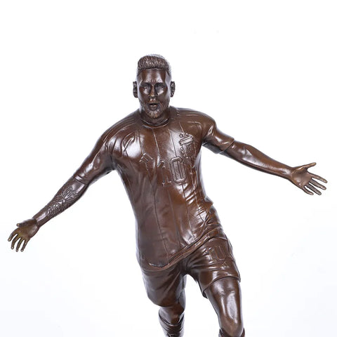 leo messi bronze