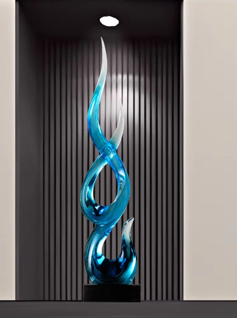 Sculpture abstraite en résine bleu transparent 67 cm