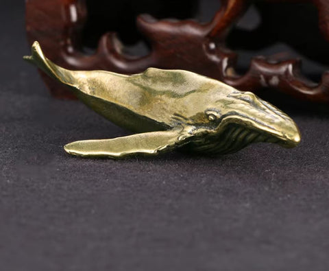 Statuette baleine en métal