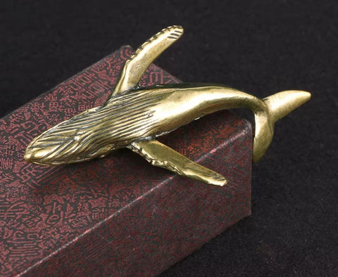Statuette baleine en métal