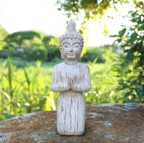 Statue Bouddha prière en résine 21 cm