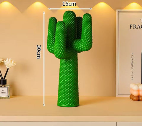 Statue cactus design vert en résine 30 cm