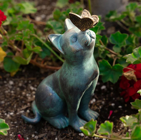 Statue chat avec papillon pour extérieur 20 cm