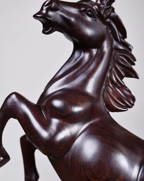Statue de Cheval en Bois Massif 20 cm