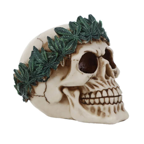 Statue crâne couronne feuille 12 cm