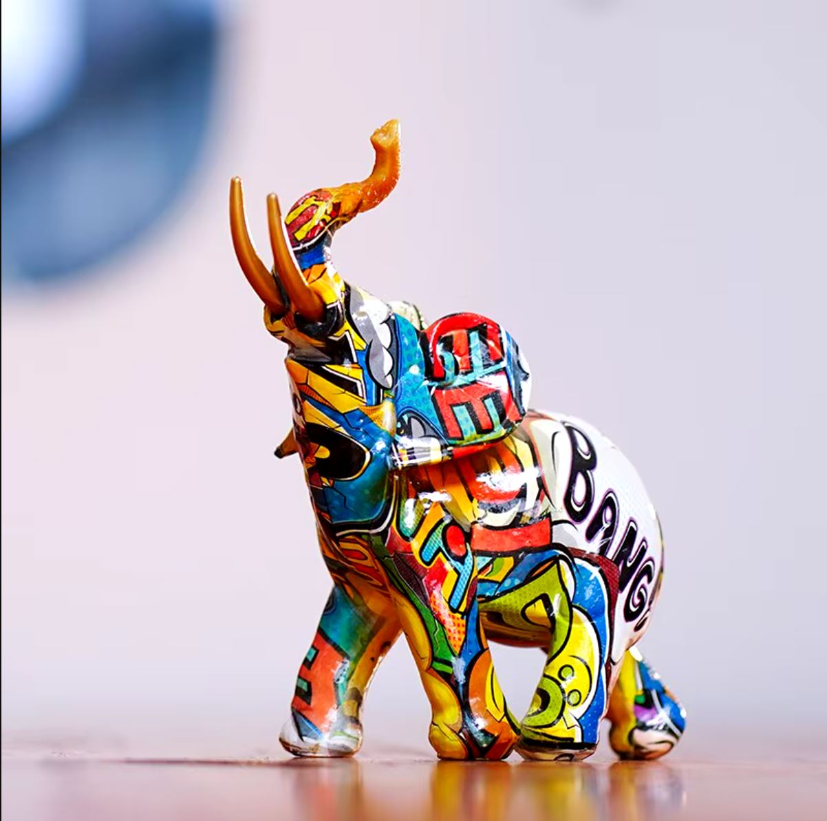 Statue éléphant en résine graffiti 17 cm– Omega Statue