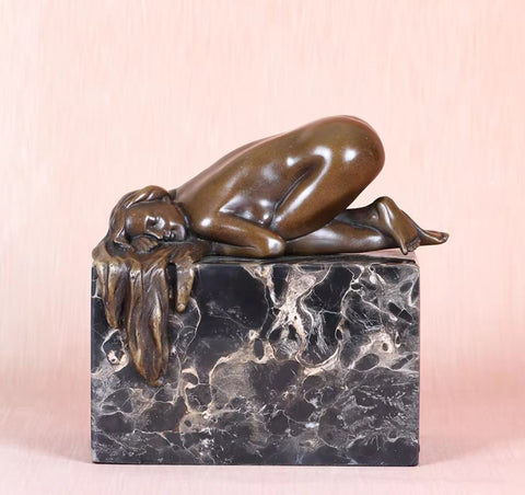 Statue bronze femme nue endormie 13 cm