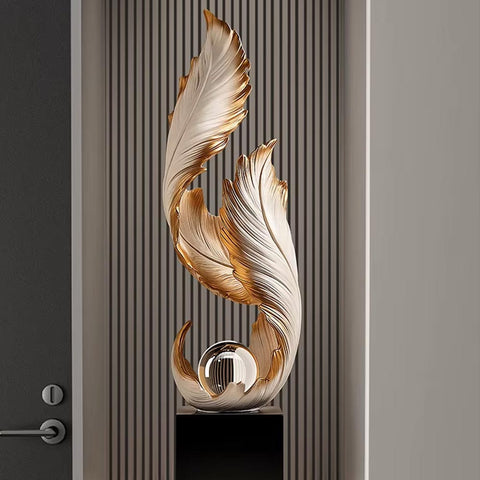 Statue design plume blanche sur socle - 68 cm