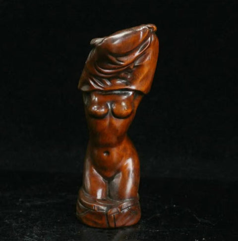 Statue en bois femme nue 9 cm