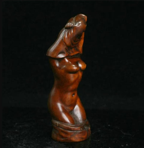 Statue en bois femme nue 9 cm