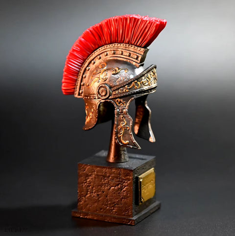 Statue casque romain décoratif 13 cm