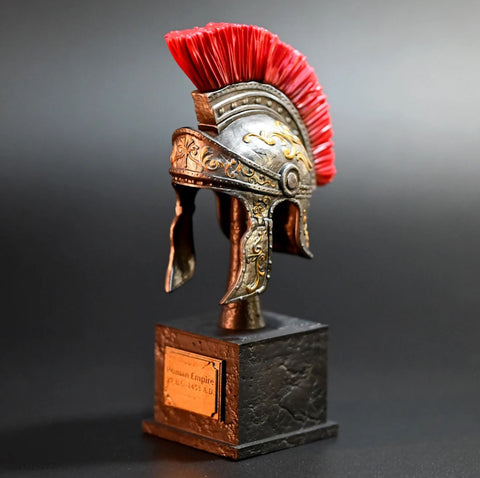 Statue casque romain décoratif 13 cm
