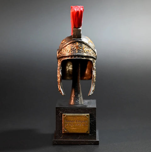 Statue casque romain décoratif 13 cm