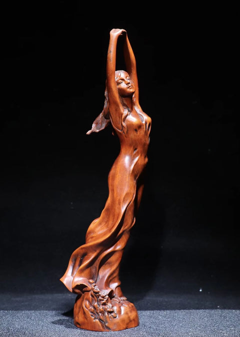 Statue femme en bois 23 cm