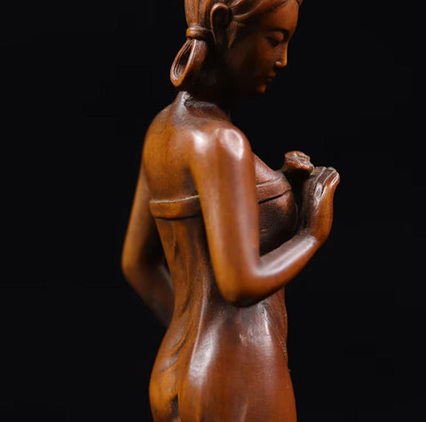 Statue femme en bois 20 cm