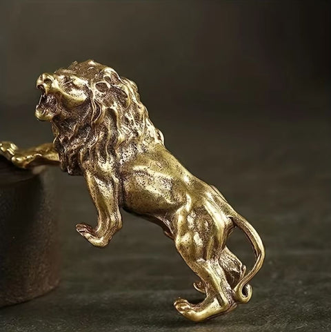 Statue lion en métal 4 cm
