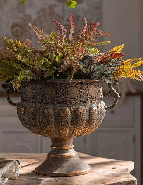 Vase antique en fer 36 cm