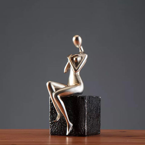 Statue Femme <br/> Contemporaine Assise