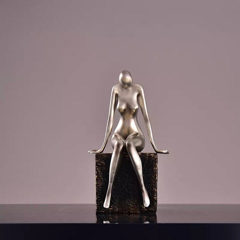 sculpture femme contemporaine