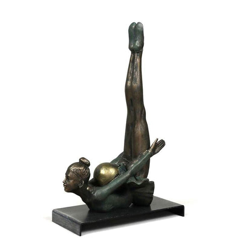 Statue Femme <br/> Gymnaste Rétro