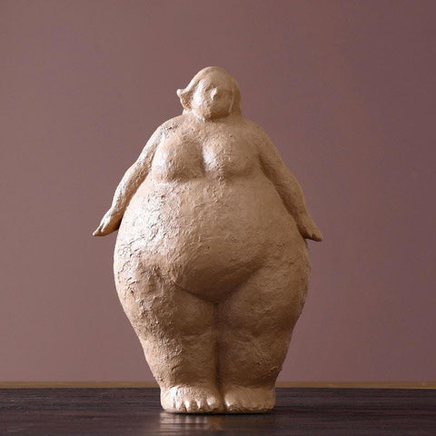 Statue Femme Ronde <br/> Argile 18 / 27 cm